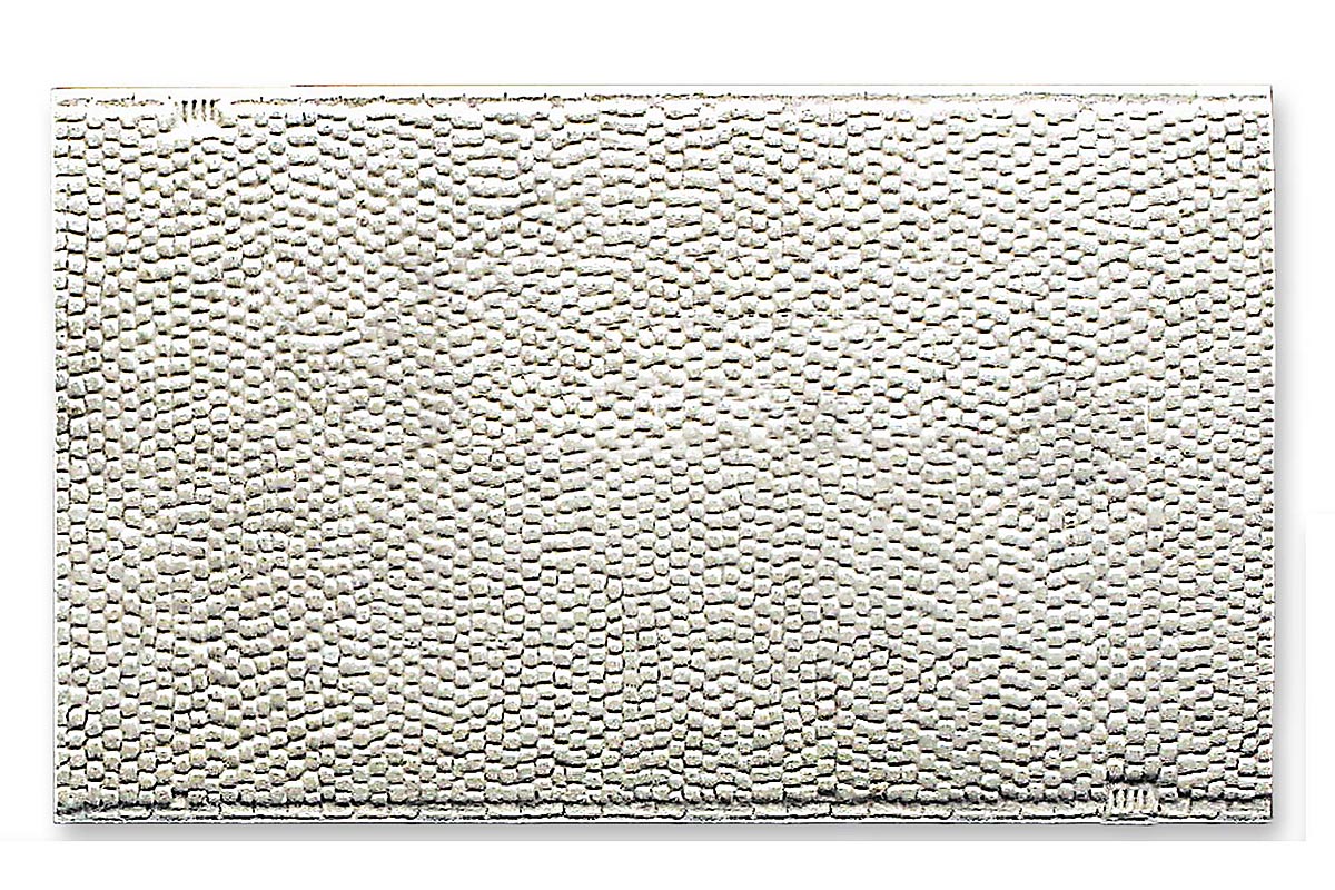 1002-2.jpg 1002 - Silikonform "gerade Straße" ca. 88 mm breit , Kopfsteinpflaster-sehr holprig, mit Rinnsteingully ohne Kanaldeckel – Bild 1